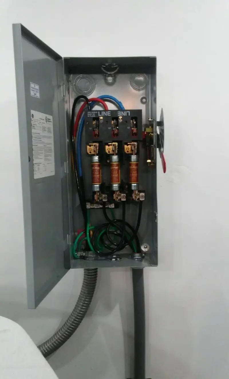 Three-phase disconnect switch installed for Electrical Wiring & Rewiring in Redwood